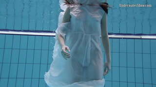 Dinja taħt l-ilma tal-mikxufa babes