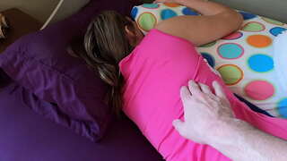 Otac dođe pastorku ujutro sa svojim ogromnim kurac