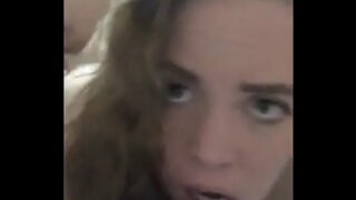 Slutwife deepthroats kerül anális creampie előtt fingás ki, miközben cumm